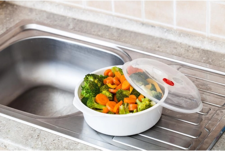 Recipient practic pentru păstrarea alimentelor