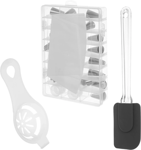 Accesorii bogate pentru copt și decorare