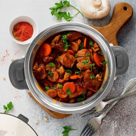 Inserție din inox pentru menținerea îndelungată a temperaturii