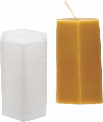 Lumânare geometrică hexagonală cu muchii bine definite