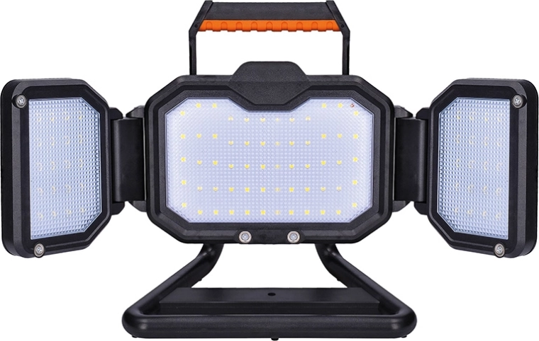 Putere de până la 5000 lm și 3 moduri de iluminare