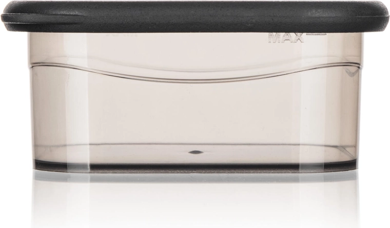 Capac solid și corp transparent