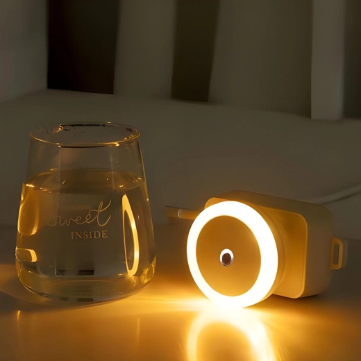 Lumină caldă 3000 K pentru o atmosferă plăcută