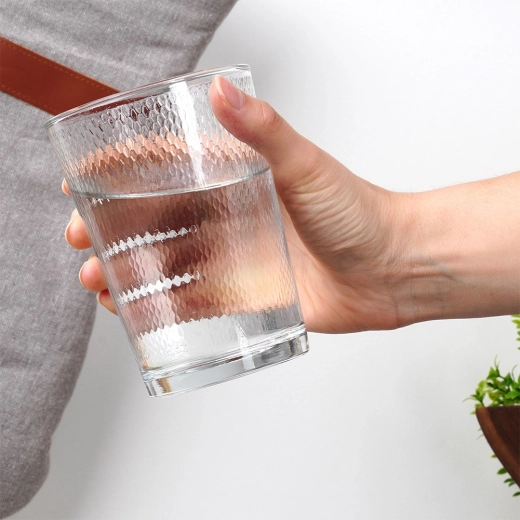 Prindere confortabilă datorită suprafeței texturate