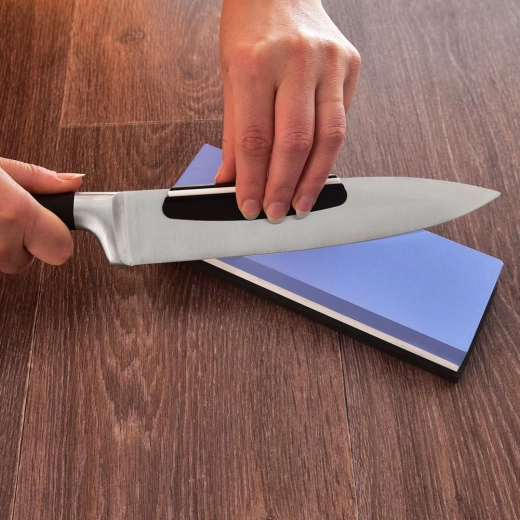 Unghi precis datorită ghidajului 15–20°