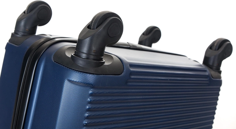 Manevrabilitate ușoară datorită celor 4 roți 360°