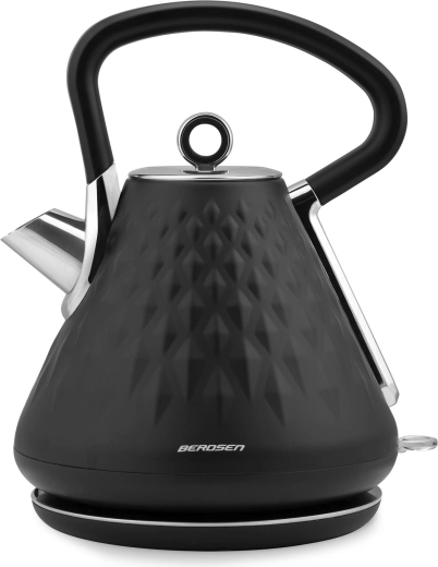 Design elegant mat cu detalii din inox