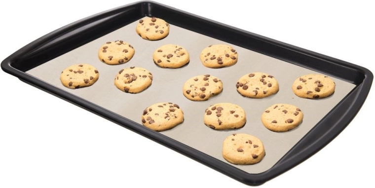 Suprafață 100% antiaderentă pentru coacere fără probleme
