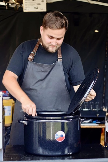 Volum mare pentru gătit în cantități mari