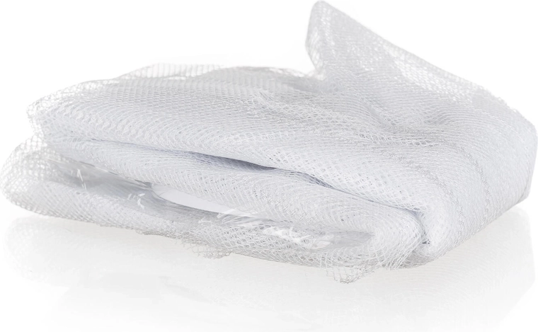 Plasă fină care lasă să treacă aerul și lumina