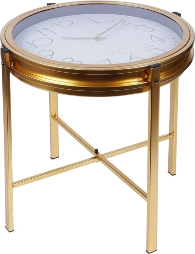 Ceas integrat în blatul mesei