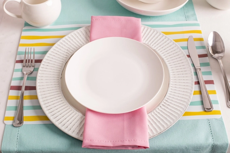 Culoare crem pentru servire elegantă