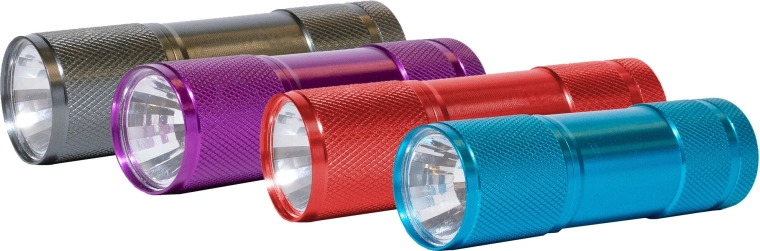 Lanternă de buzunar ENERGIZER Eveready Metal 3×AAA, mix de culori