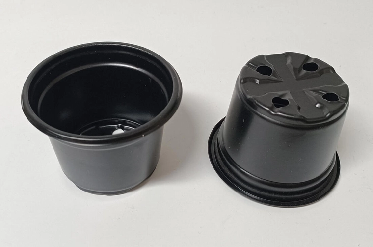 Ghivece rotunde ușoare 9,5 cm – set 10 buc, negre