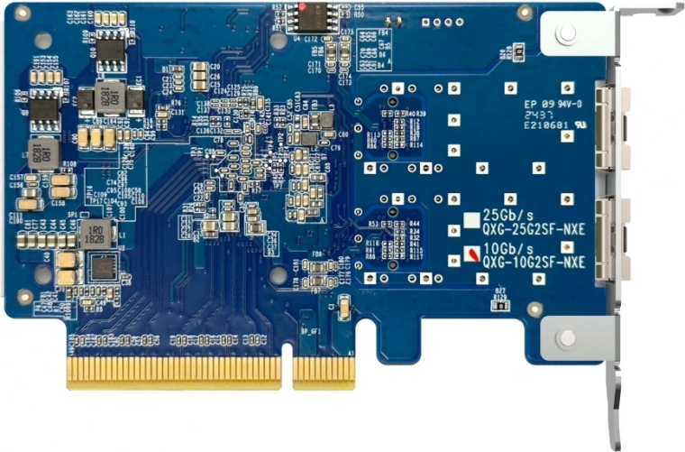 Două porturi 10GbE SFP+ pentru debit maxim