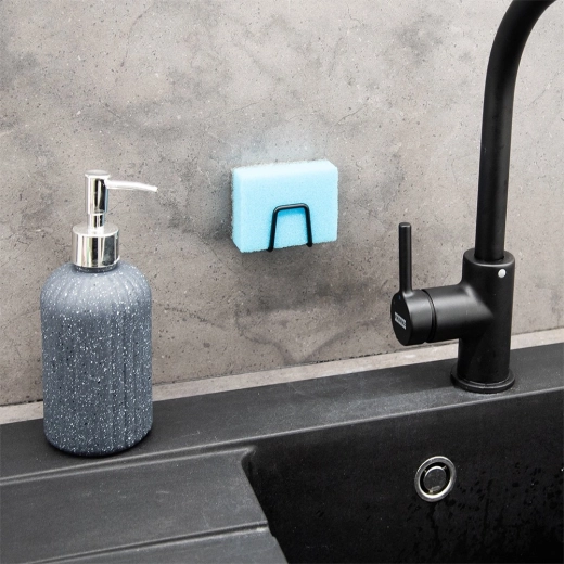 La îndemână în bucătărie și baie