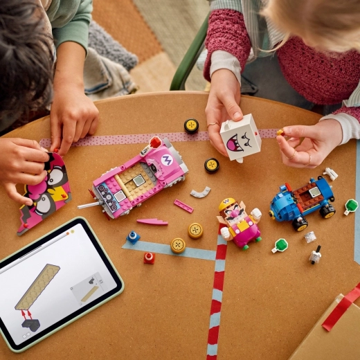 Efecte interactive cu LEGO Mario, Luigi și Peach