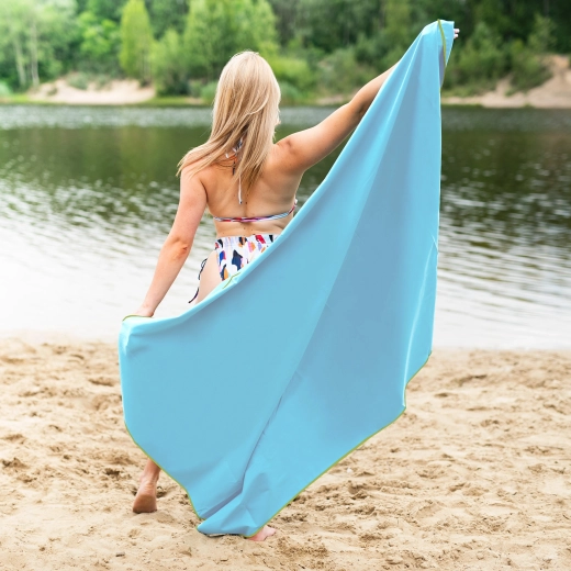 Însoțitor ideal pentru plajă și călătorii