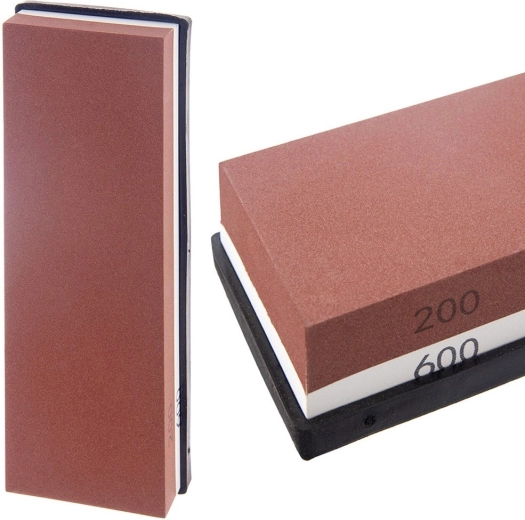 Două granulații pentru o tăiș ascuțit și neted