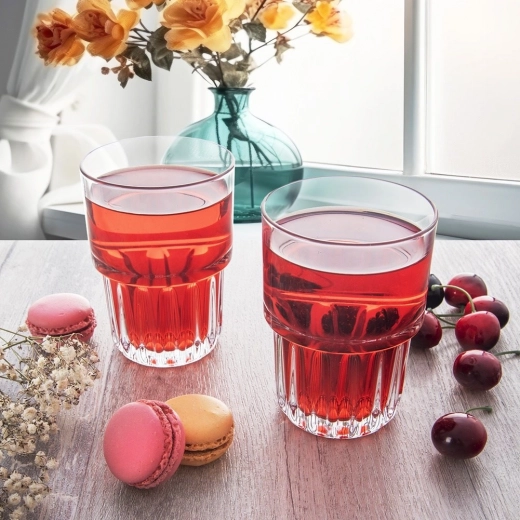 Servire elegantă a băuturilor