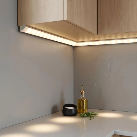 Iluminare elegantă a suprafeței de lucru