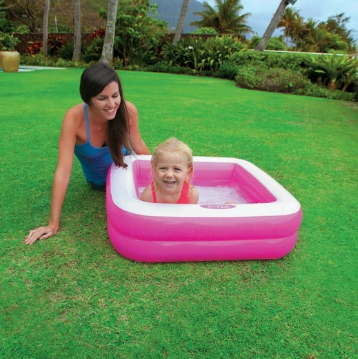 Piscină compactă pentru vară