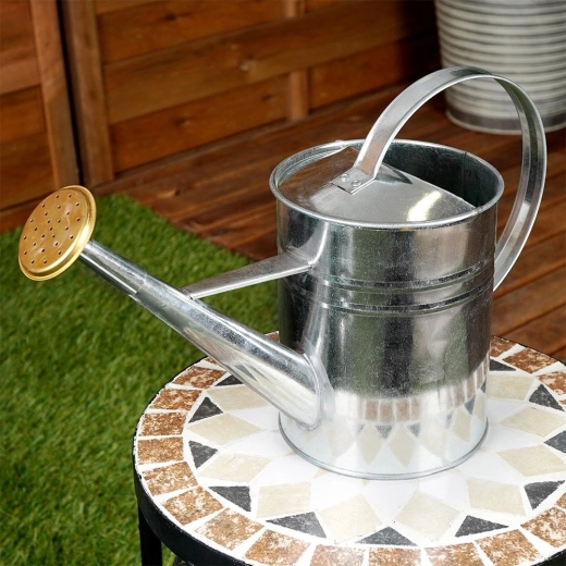 Umplere comodă și udare precisă