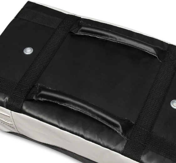 Curbură, ventilație și mânere sigure