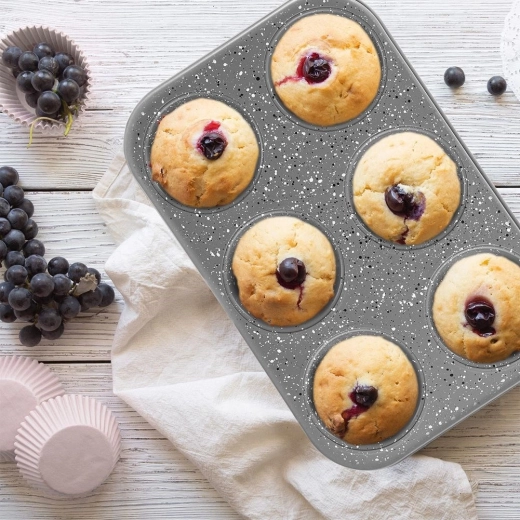 Coacerea a 6 brioșe mari dintr-o dată