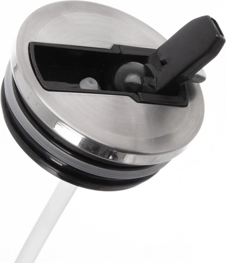 Capac cu gură rabatabilă și pai