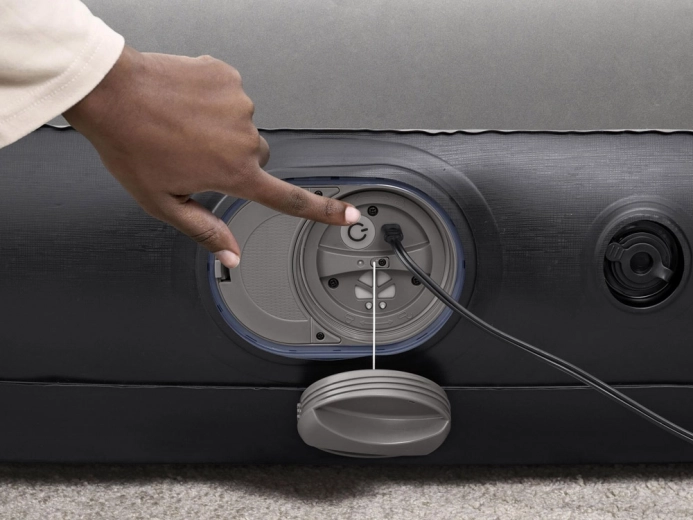 Umflare rapidă datorită pompei USB integrate