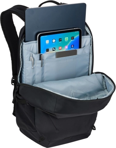 Compartimente căptușite pentru laptop de 16" și tabletă