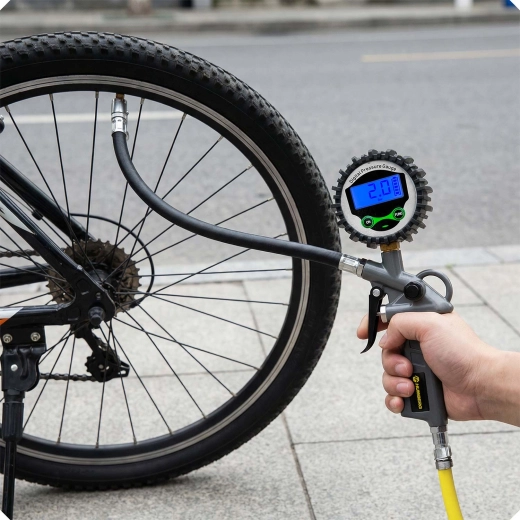 Umflare comodă cu furtun flexibil de 34 cm