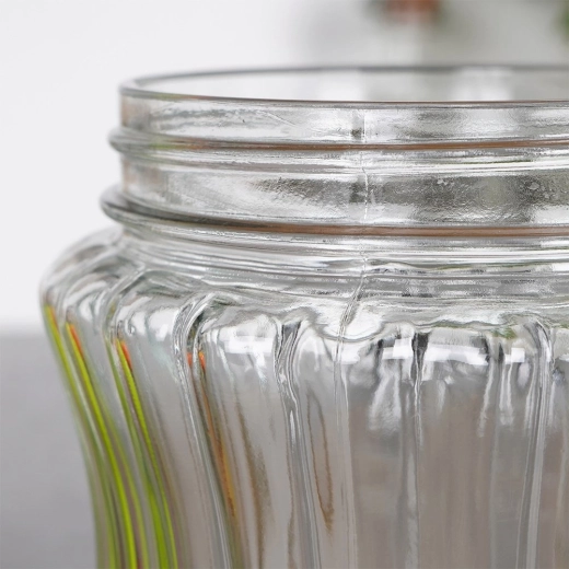 Sticlă canelată rezistentă pentru prindere mai bună