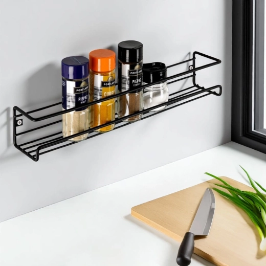 Design suplu pentru depozitarea ordonată a condimentelor