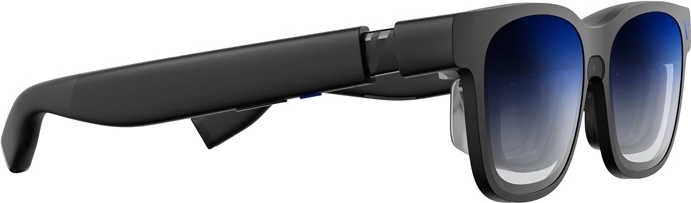 Ecran uriaș și luminozitate de top