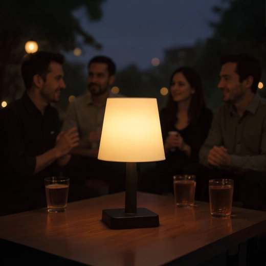 Lumină caldă pentru o atmosferă plăcută seara