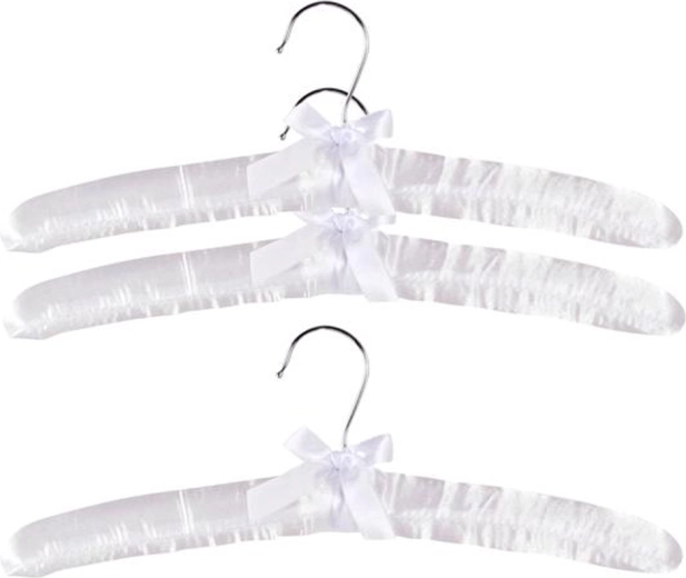 Set de umerașe capitonate din satin, din lemn, alb, 38 × 14 cm (3 buc.)