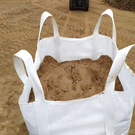 Parte superioară deschisă și bază plată pentru manipulare ușoară