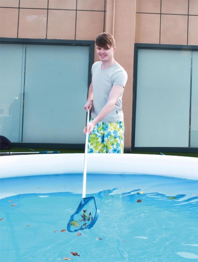 Plasă fină pentru frunze, pentru o suprafață curată a apei