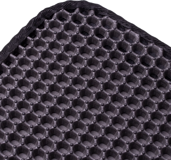 Curățare ușoară datorită benzii cu arici