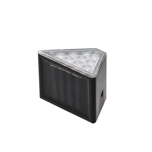 Construcție compactă și rezistentă IP44