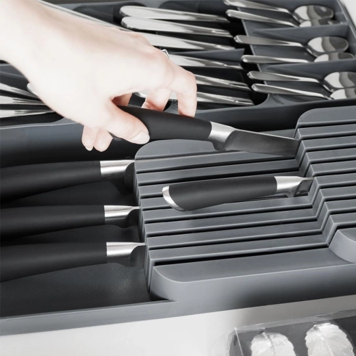 Sloturi sigure și clare pentru cuțite