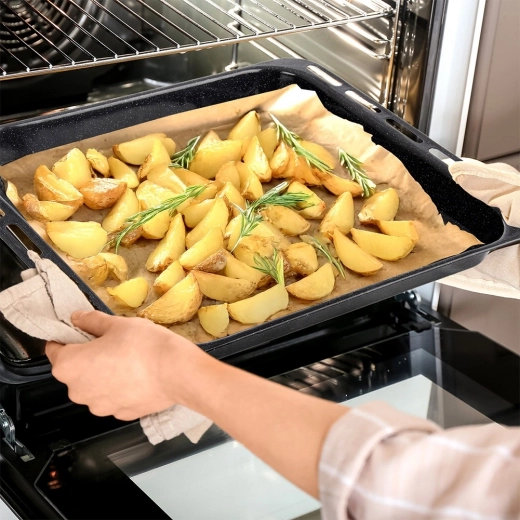 Utilizare comodă în orice cuptor