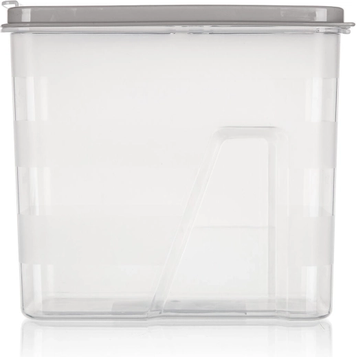 Prospețime și ordine în cămară