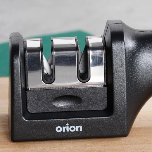 Universal pentru cuțite din oțel