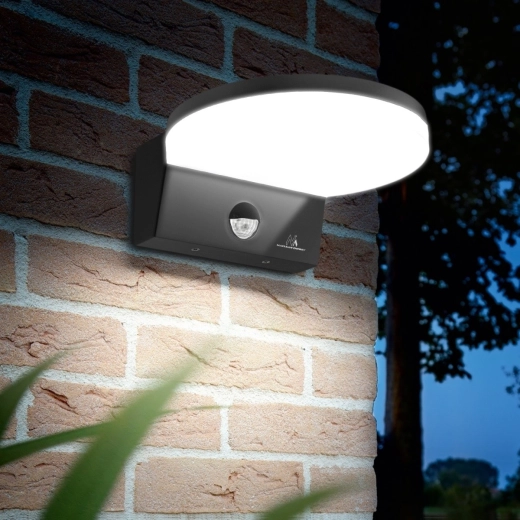 Senzor crepuscular și prelungire inteligentă a iluminării