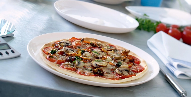 Diametru mare pentru servire comodă