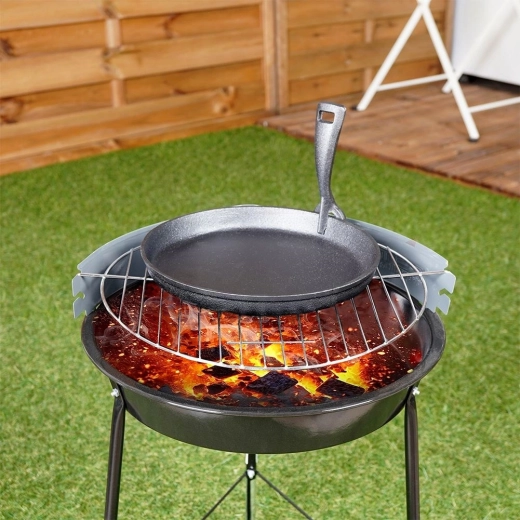 Utilizare versatilă: plită, cuptor și grătar