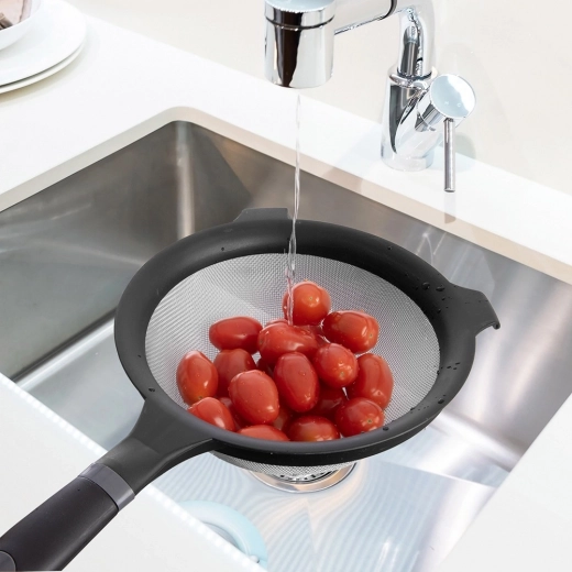 Mâner ergonomic și sprijin stabil